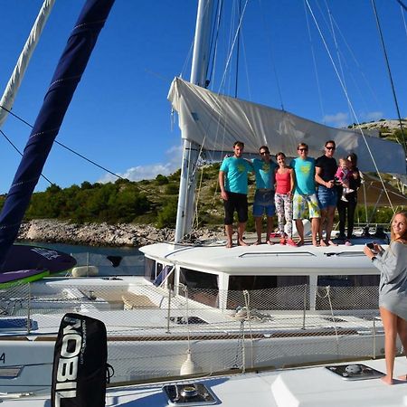 Luxury Catamaran Lagoon 42, AC&GN Split Luaran gambar