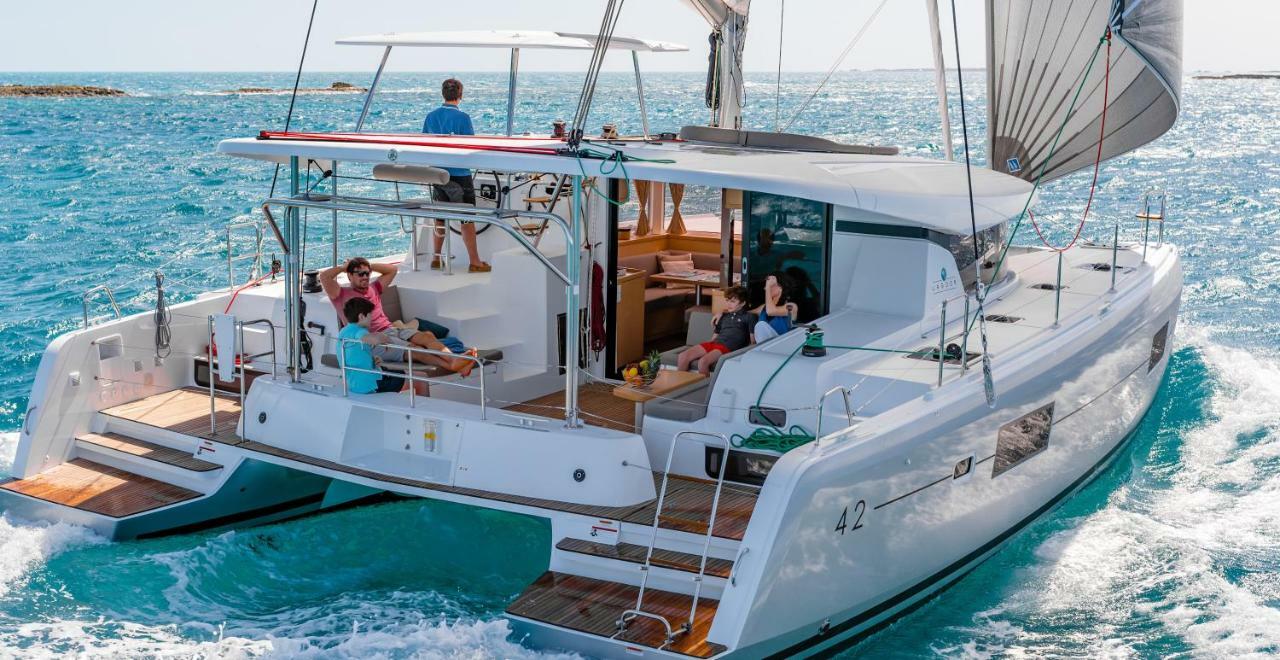 Luxury Catamaran Lagoon 42, AC&GN Split Luaran gambar