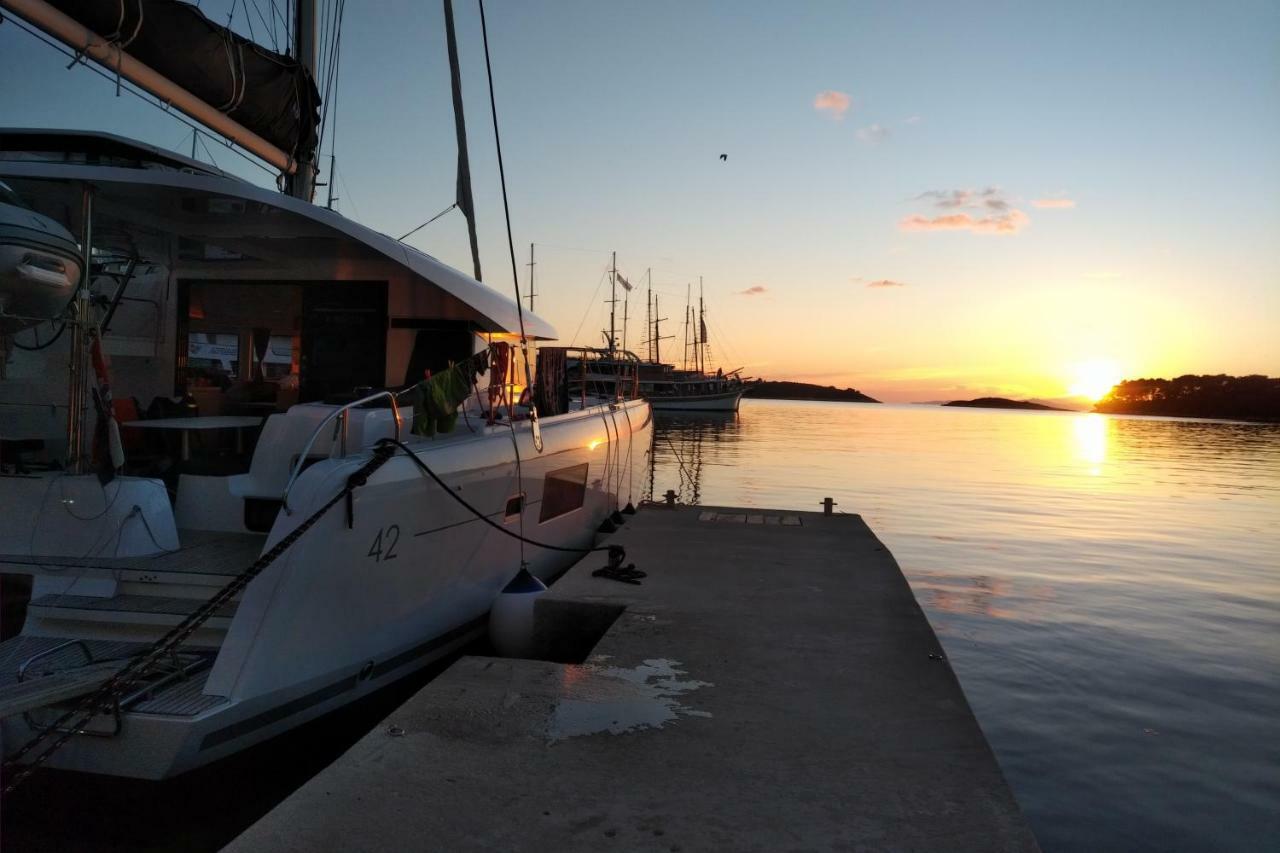 Luxury Catamaran Lagoon 42, AC&GN Split Luaran gambar